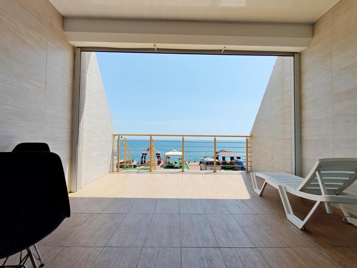Vip Apartments Sovinion โอเดสซา ภายนอก รูปภาพ