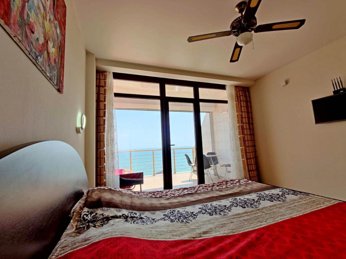 Vip Apartments Sovinion โอเดสซา ภายนอก รูปภาพ