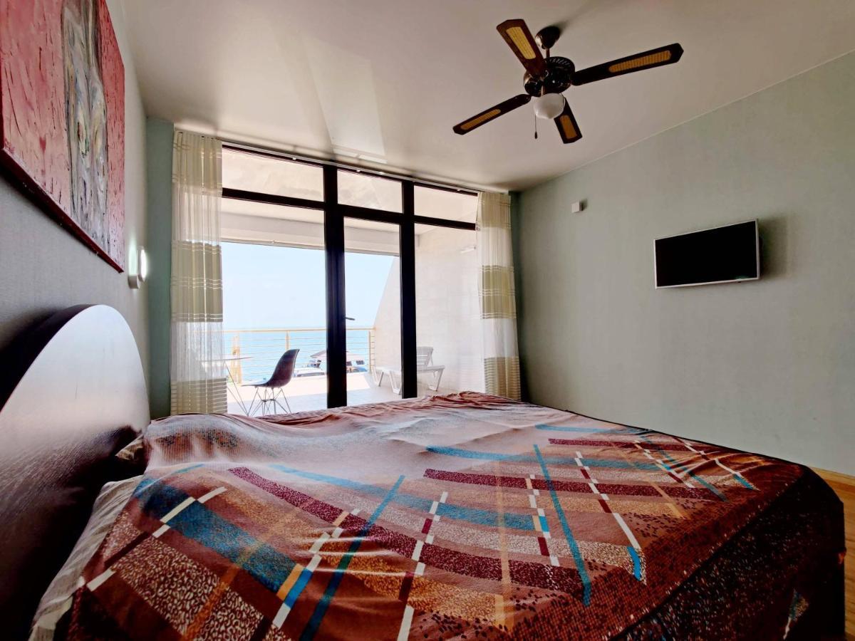 Vip Apartments Sovinion โอเดสซา ภายนอก รูปภาพ