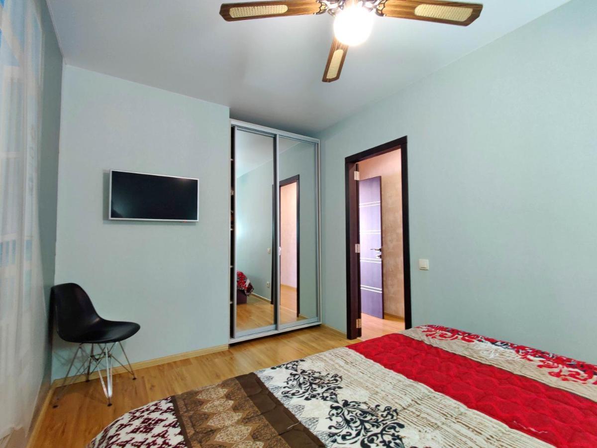 Vip Apartments Sovinion โอเดสซา ภายนอก รูปภาพ